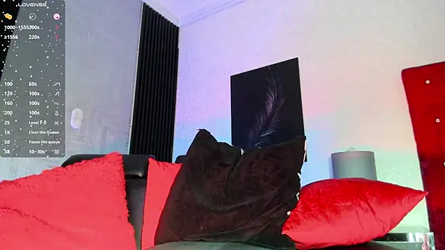 Snapshot of JhonyMiller_ chatting on September 22, 2025, 8:11 pm JhonyMiller online show from September 22, 2025, 8:11 pm