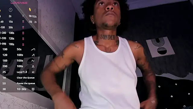 Snapshot of JhonyMiller_ chatting on October 9, 2025, 6:39 pm JhonyMiller online show from October 9, 2025, 6:39 pm