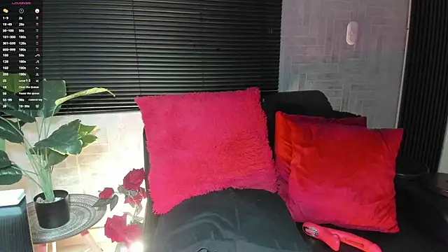 Snapshot of JhonyMiller_ chatting on October 21, 2025, 8:20 pm JhonyMiller online show from October 21, 2025, 8:20 pm