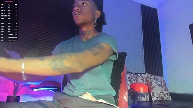 Snapshot of JhonyMiller_ chatting on October 27, 2025, 7:51 pm JhonyMiller online show from October 27, 2025, 7:51 pm