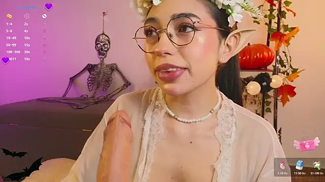 Snapshot of Sweet_Nyx chatting on October 27, 2025, 10:14 pm Sweet Nyx online show from October 27, 2025, 10:14 pm