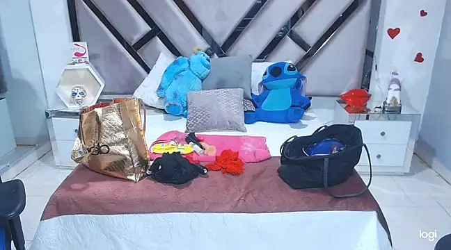 Snapshot of natalia5560 chatting on January 24, 2025, 1:03 pm natalia5560 online show from January 24, 2025, 1:03 pm