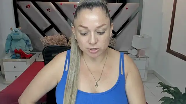 Snapshot of natalia5560 chatting on November 9, 2025, 1:31 pm natalia5560 online show from November 9, 2025, 1:31 pm