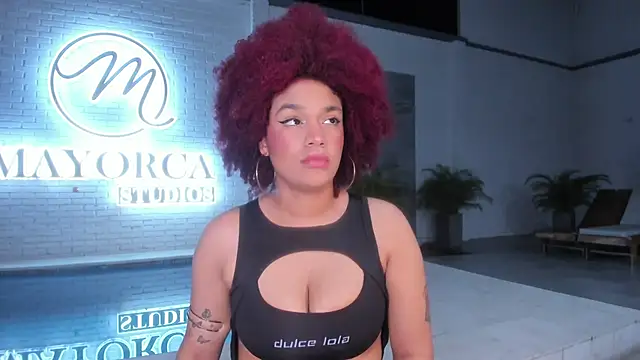 loladupont online show from February 11, 2026, 3:00 am