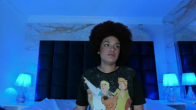 loladupont online show from February 20, 2026, 3:03 am