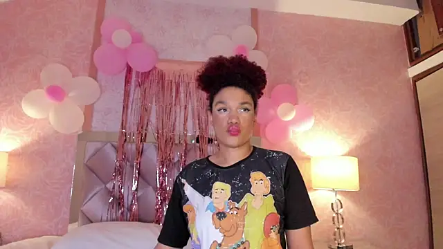 loladupont online show from May 9, 2026, 2:39 am