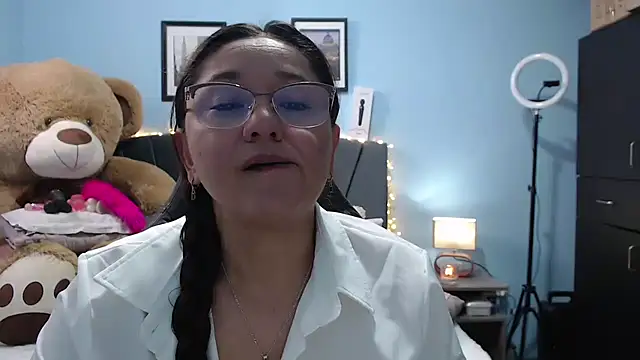 Snapshot of AngelRouss chatting on October 21, 2025, 7:03 pm AngelRouss online show from October 21, 2025, 7:03 pm