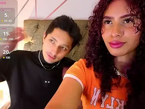 Snapshot of charlottee_white chatting on July 21, 2026, 8:33 pm charlottee white online show from July 21, 2026, 8:33 pm