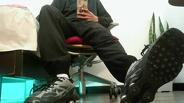 codysmith online show from July 23, 2026, 2:04 pm