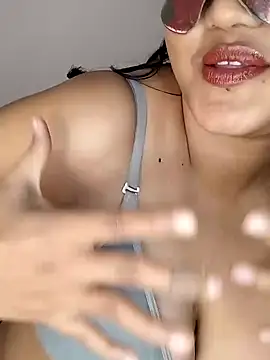 Riya Stream01 online show from January 19, 2025, 11:10 pm