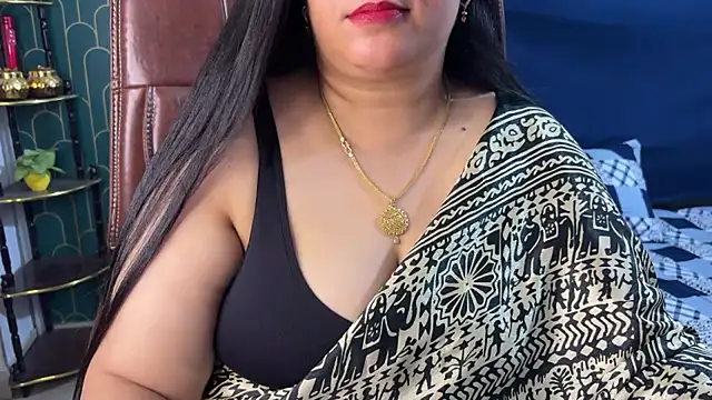 FlatVincy4 online show from July 28, 2026, 4:39 pm