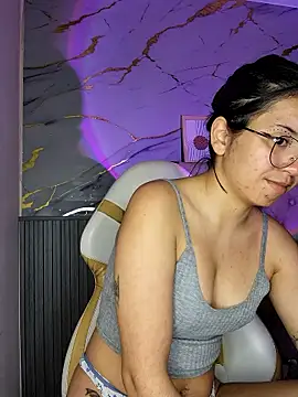 Rosita forever  online show from September 24, 2025, 2:04 am