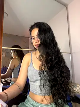 Rosita forever  online show from November 22, 2025, 3:22 pm