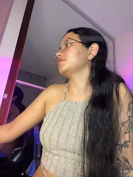 Snapshot of Rosita_forever_ chatting on May 26, 2026, 2:29 am Rosita forever online show from May 26, 2026, 2:29 am