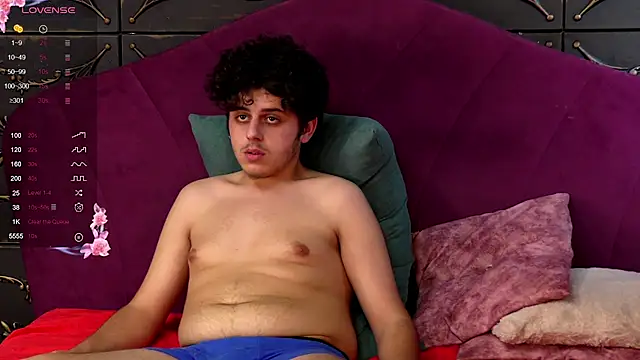 TejLliam online show from December 22, 2024, 8:38 am