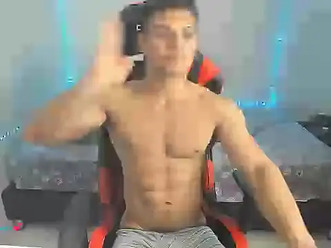 Snapshot of oliver_thompsson7 chatting on March 2, 2026, 5:08 am oliver thompsson7 online show from March 2, 2026, 5:08 am