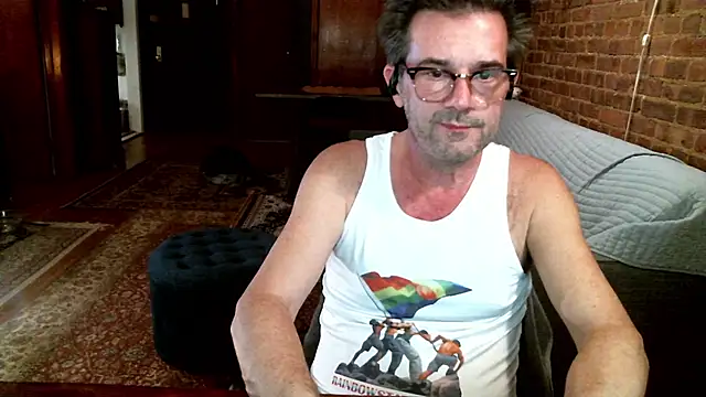 Johnny Bottoms online show from March 18, 2026, 12:03 am