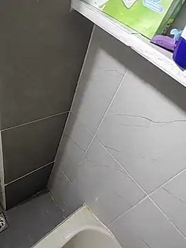 DTuannHallT online show from December 20, 2025, 2:29 am