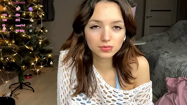 LilianGrindle online show from November 7, 2025, 7:14 pm