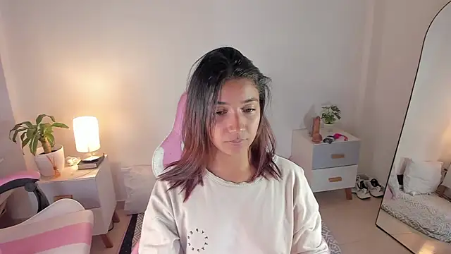 martina roldam online show from October 1, 2025, 12:16 am