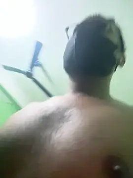 GildanK18 online show from September 8, 2025, 4:39 pm