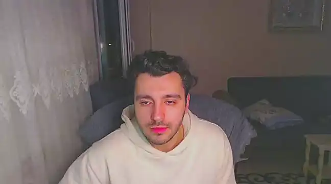 handsomeee04 online show from January 13, 2025, 1:45 am