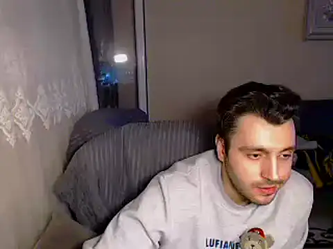 handsomeee04 online show from February 22, 2025, 12:49 am