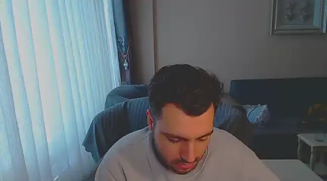 handsomeee04 online show from March 3, 2025, 2:26 pm