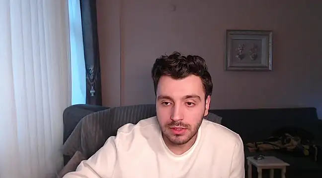 handsomeee04 online show from March 20, 2025, 4:29 am