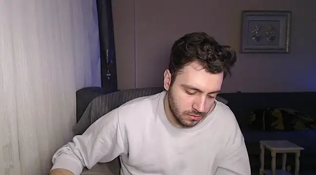 handsomeee04 online show from March 20, 2025, 10:18 pm