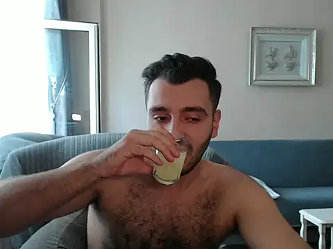 handsomeee04 online show from September 11, 2025, 1:55 pm