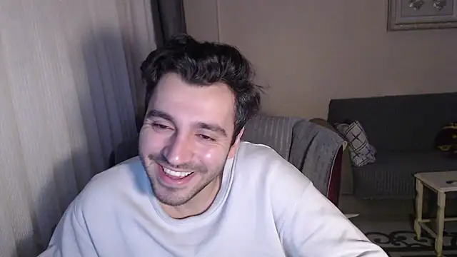 handsomeee04 online show from October 30, 2025, 10:32 pm