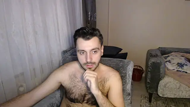 handsomeee04 online show from April 30, 2026, 10:58 pm