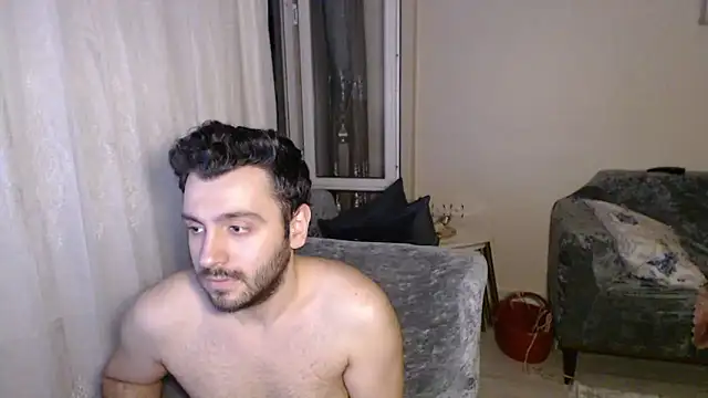 handsomeee04 online show from June 6, 2026, 7:07 pm