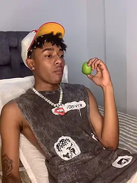 Snapshot of Boy_cock18 chatting on February 18, 2025, 6:26 am Boy cock18 online show from February 18, 2025, 6:26 am