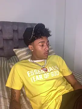 Snapshot of Boy_cock18 chatting on March 23, 2025, 8:04 am Boy cock18 online show from March 23, 2025, 8:04 am