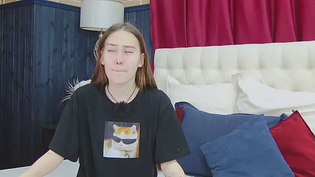 Snapshot of SashaMeow chatting on February 2, 2025, 4:22 pm SashaMeow online show from February 2, 2025, 4:22 pm