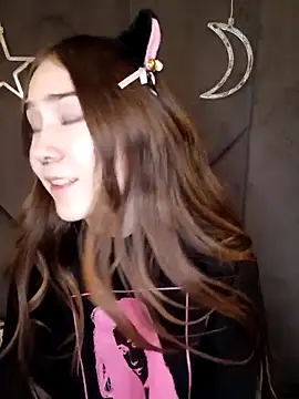 Snapshot of SashaMeow chatting on March 18, 2025, 10:48 pm SashaMeow online show from March 18, 2025, 10:48 pm