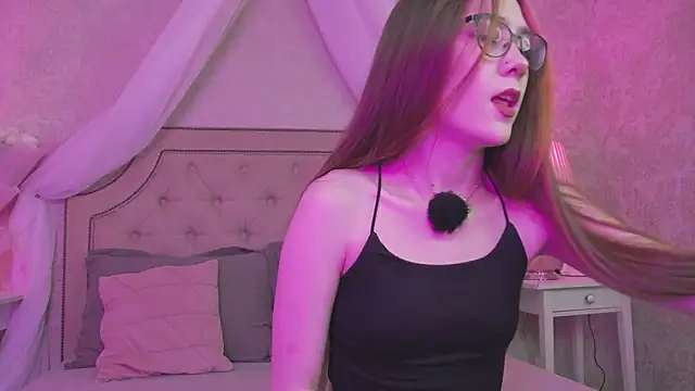 Snapshot of SashaMeow chatting on September 15, 2025, 4:29 pm SashaMeow online show from September 15, 2025, 4:29 pm