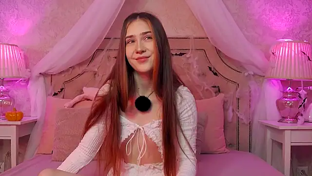 Snapshot of SashaMeow chatting on October 19, 2025, 3:34 pm SashaMeow online show from October 19, 2025, 3:34 pm