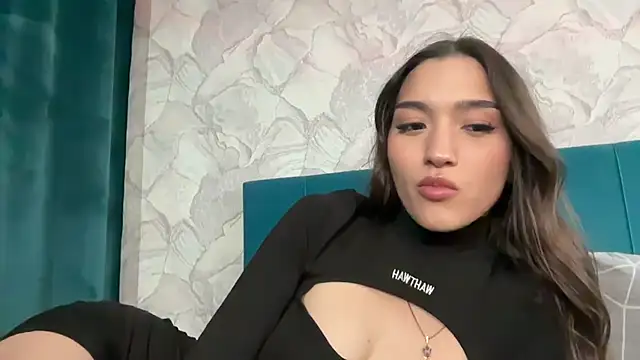 MilenaMilven online show from December 25, 2024, 7:13 pm