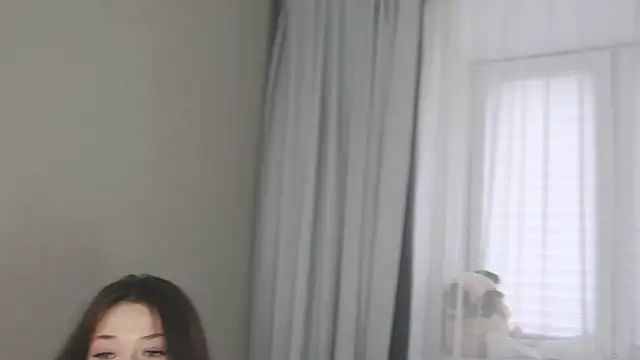 eva varnerr online show from February 2, 2025, 11:40 am