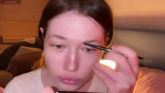 eva varnerr online show from June 21, 2026, 12:02 am