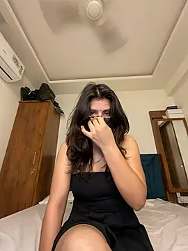 Snapshot of ahista chatting on June 28, 2026, 5:19 pm ahista online show from June 28, 2026, 5:19 pm