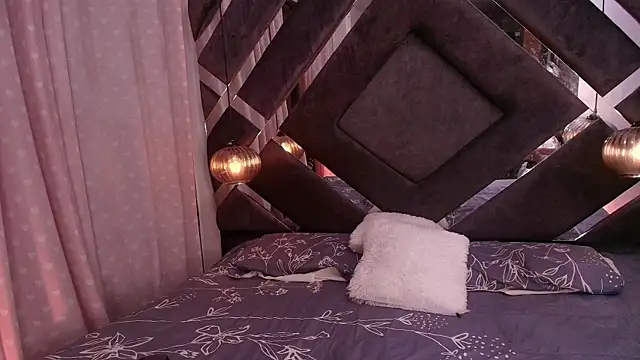 Snapshot of sam_lewins chatting on February 10, 2025, 7:17 pm sam lewins online show from February 10, 2025, 7:17 pm