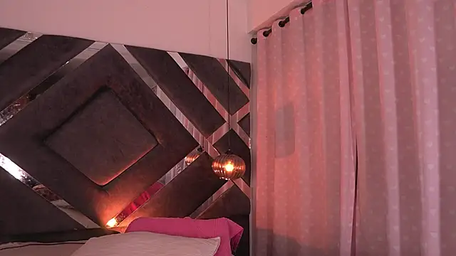 Snapshot of sam_lewins chatting on October 6, 2025, 7:22 pm sam lewins online show from October 6, 2025, 7:22 pm