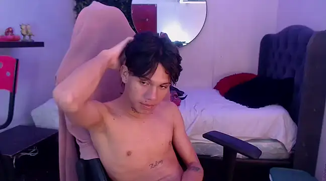 andy dan18 online show from February 25, 2025, 11:11 pm