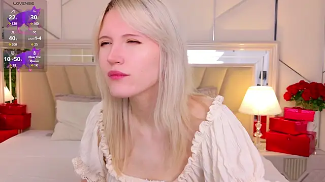 Snapshot of NellieLoyns chatting on December 1, 2025, 5:18 pm NellieLoyns online show from December 1, 2025, 5:18 pm