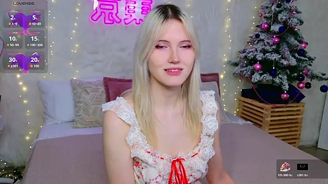 Snapshot of NellieLoyns chatting on December 20, 2025, 5:20 pm NellieLoyns online show from December 20, 2025, 5:20 pm