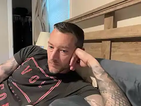 moon-boy online show from September 25, 2025, 4:43 pm